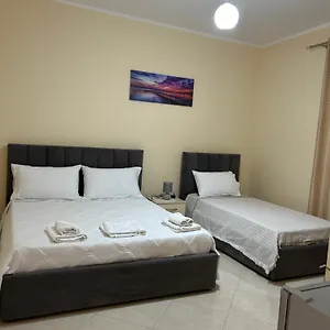 Bed & Breakfast Rest House, Vlorë
