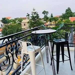 Couette-café Mavina Hội An